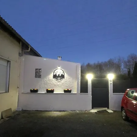 Lavalou Panzió Lannemezan